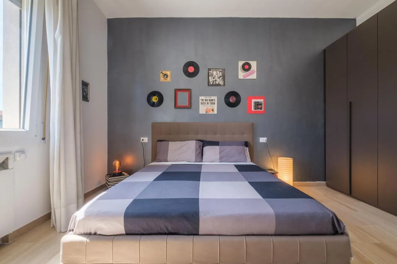 Fabula Rooms 3 Suites With Private Bathroom Bologna